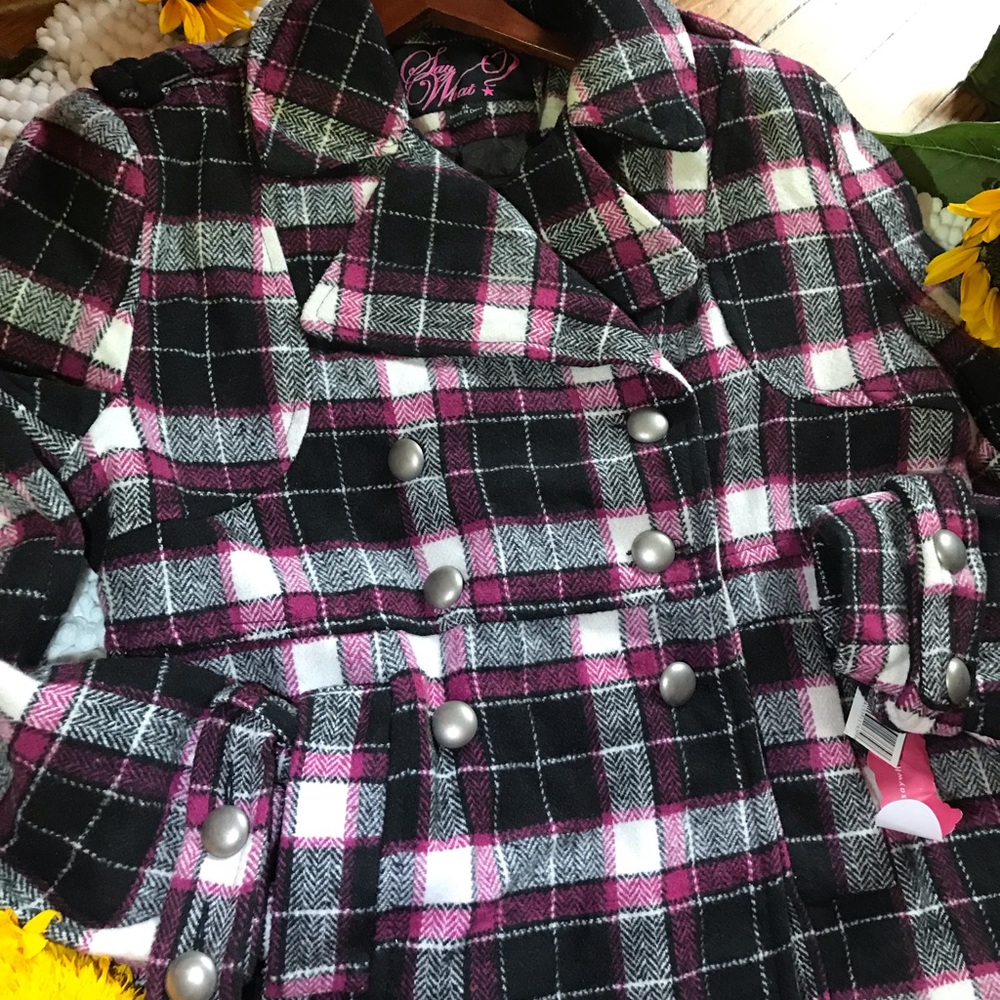 Say What ? Size Xl. Burgundy, black and white.